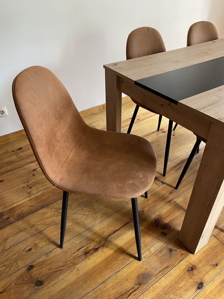 Mesa de Jantar c/ 6 cadeiras