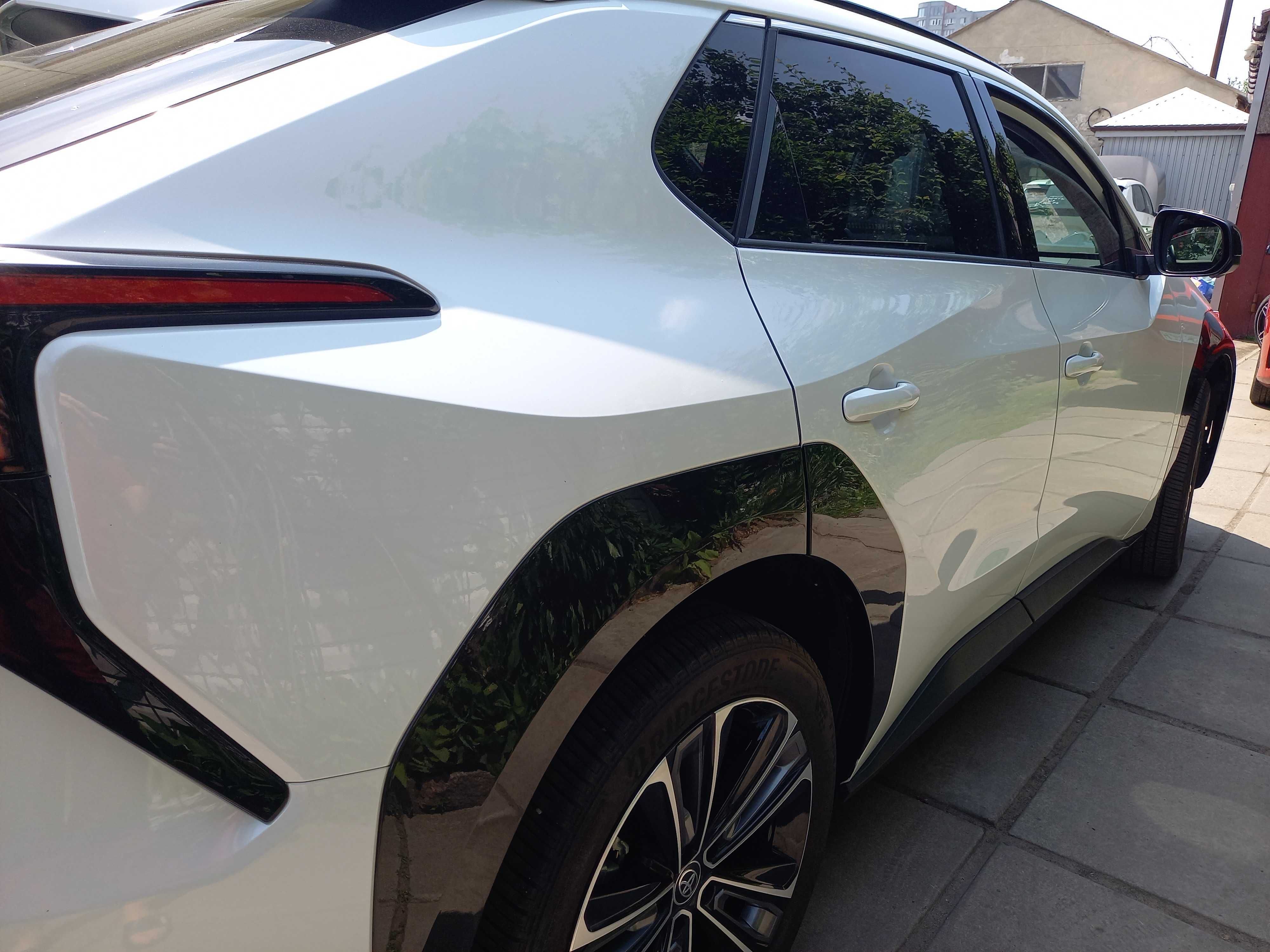 Toyota bZ4X Xle 2023 71.4 kWh (204 к.с) 5 тис пробігу!