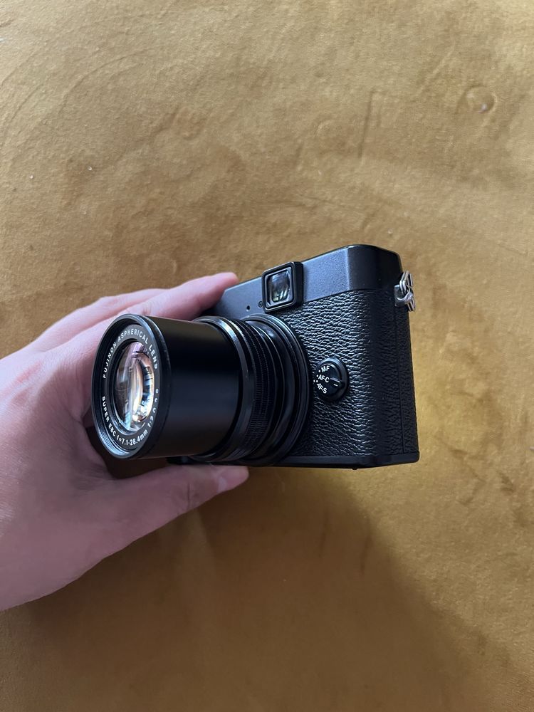 Aparat fotograficzny Fujifilm x10 Fuji jak x100