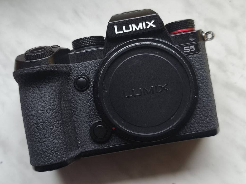 Lumix s5 zestaw z obiektywem