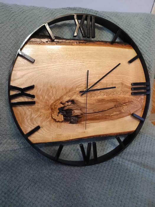 Zegar loftowy  ścienny / OKRĄGŁY / RUSTYKALNY / LOFT / DREWNO