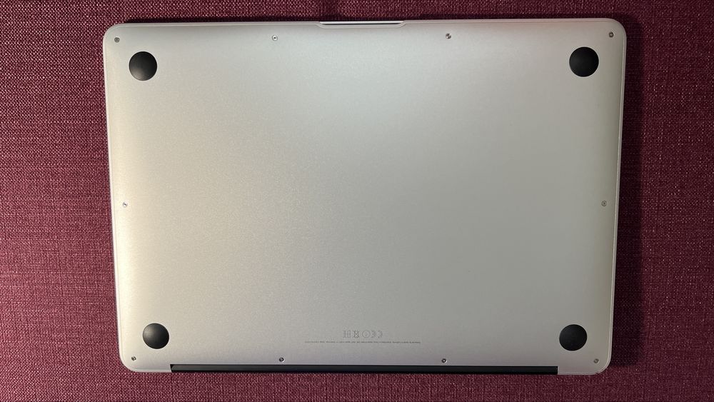 Унікальний ідеальний стан. Macbook air 8Gb/128Gb core I5 1,6 GHz