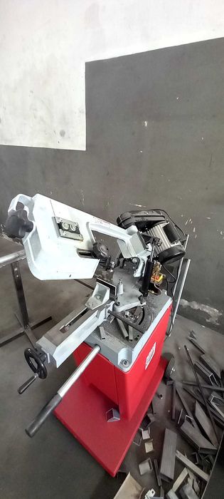 Serra de banda eléctrica