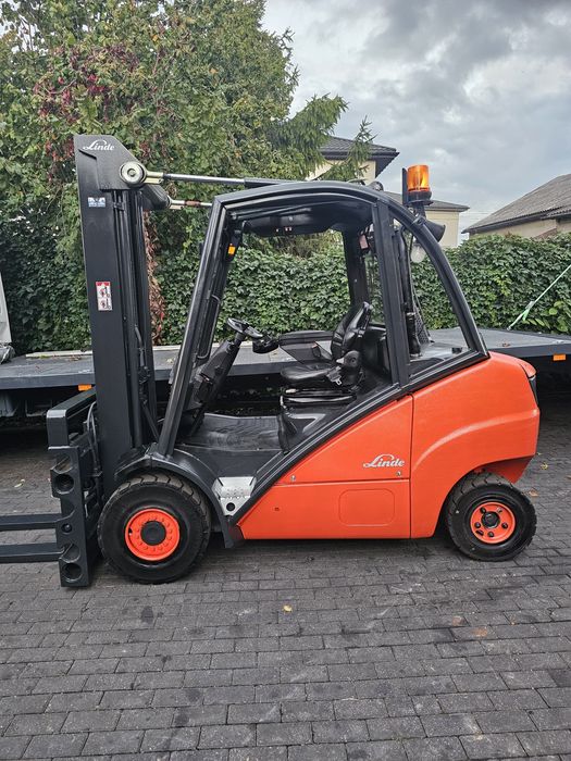 Wózek widłowy FENWICK-LINDE H35D DIESEL Przesuw pozycjoner 4 sekcje