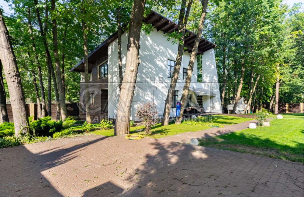 Оренда будинку у сосновому лісі, Святошинський район, Київ