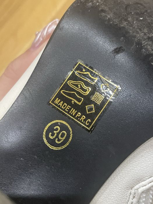 Ботильйони білі стильні