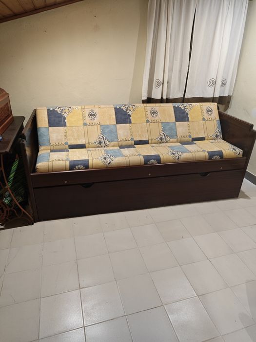 Sofá cama com gavetao