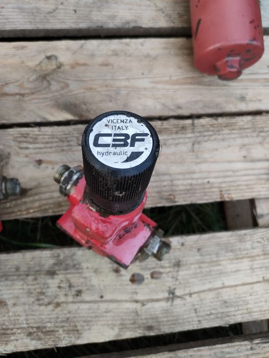 Rozdzielacz hydrauliczny regulator przepływu oleju hydromoto filtr