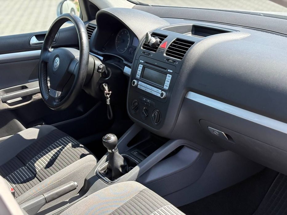 Golf V в хорошем состоянии