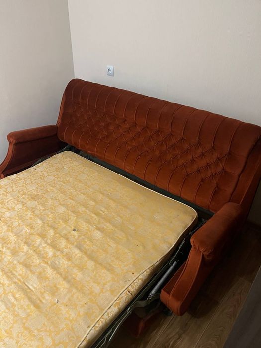 Продам диван велюровий