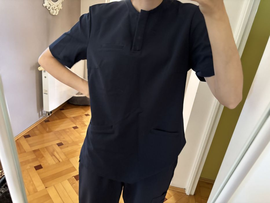 Scrubs granatowy medgical xs stan idealny