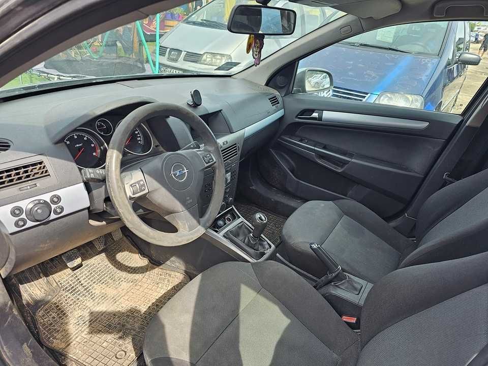 OPEL ASTRA H/1.9 diesel/2006r/klima/manual