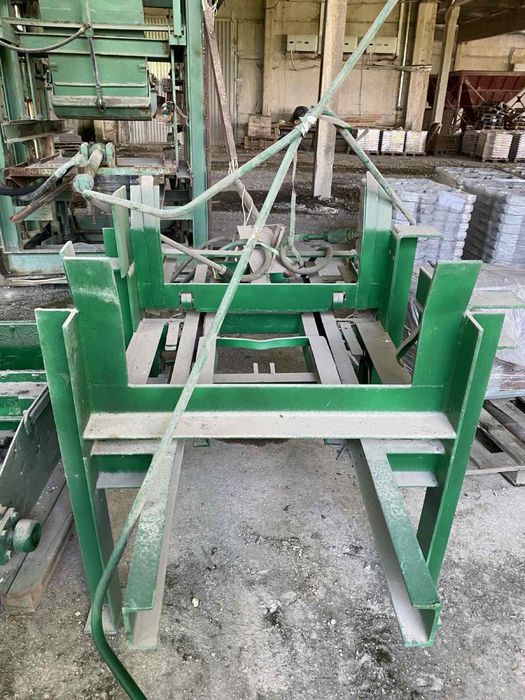 Вібропрес Schlosser uniblock 2 (для виробництва бетонних виробів )