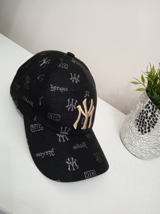 Czapka z daszkiem bejsbolówka czarna regulowana unisex