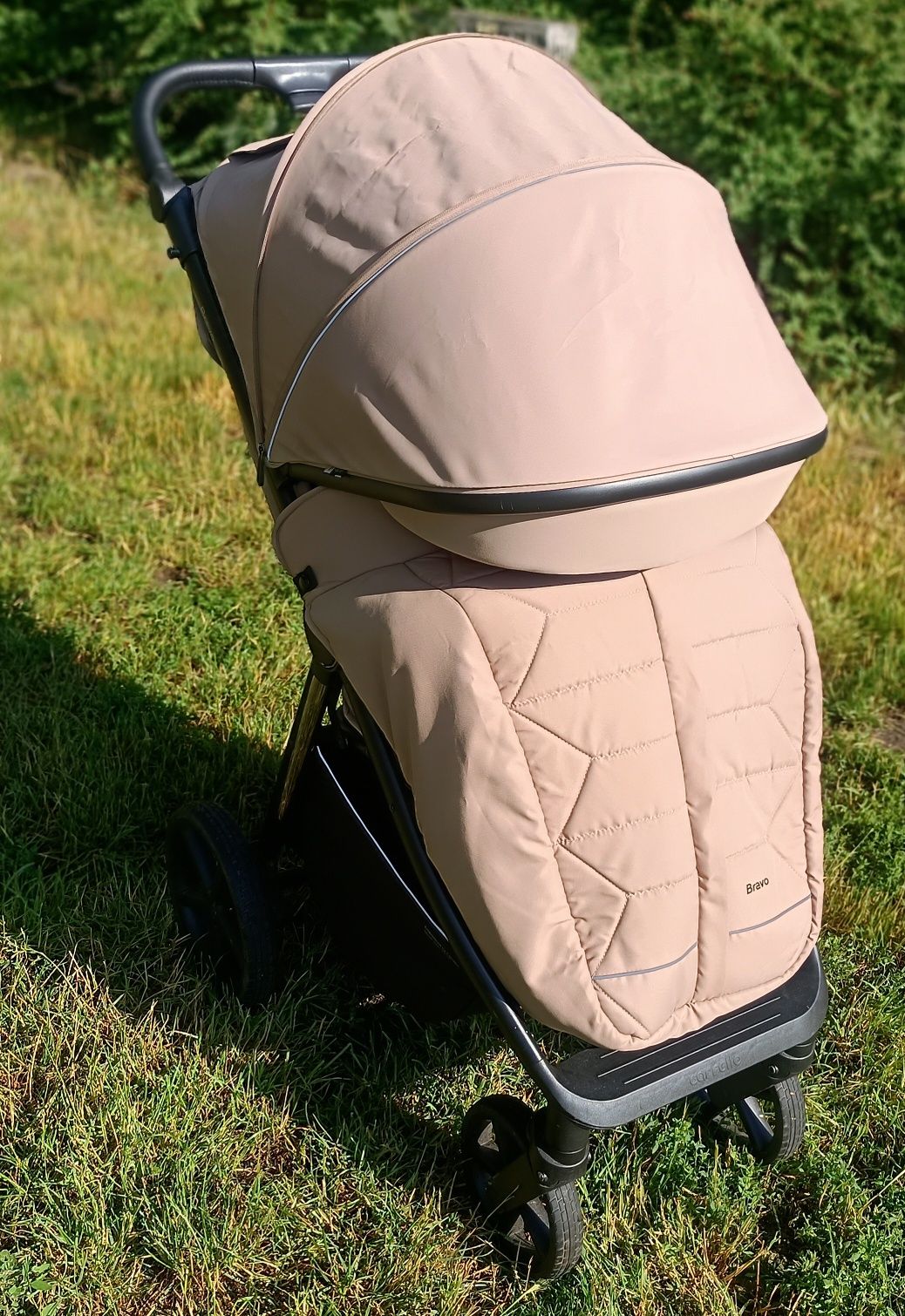 Wózek spacerowy Carrello Bravo Plus spacerówka beżowa beinge