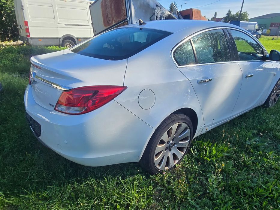 Opel Insignia 2.0 cdti automat bardzo ładna uszkodzony silnik