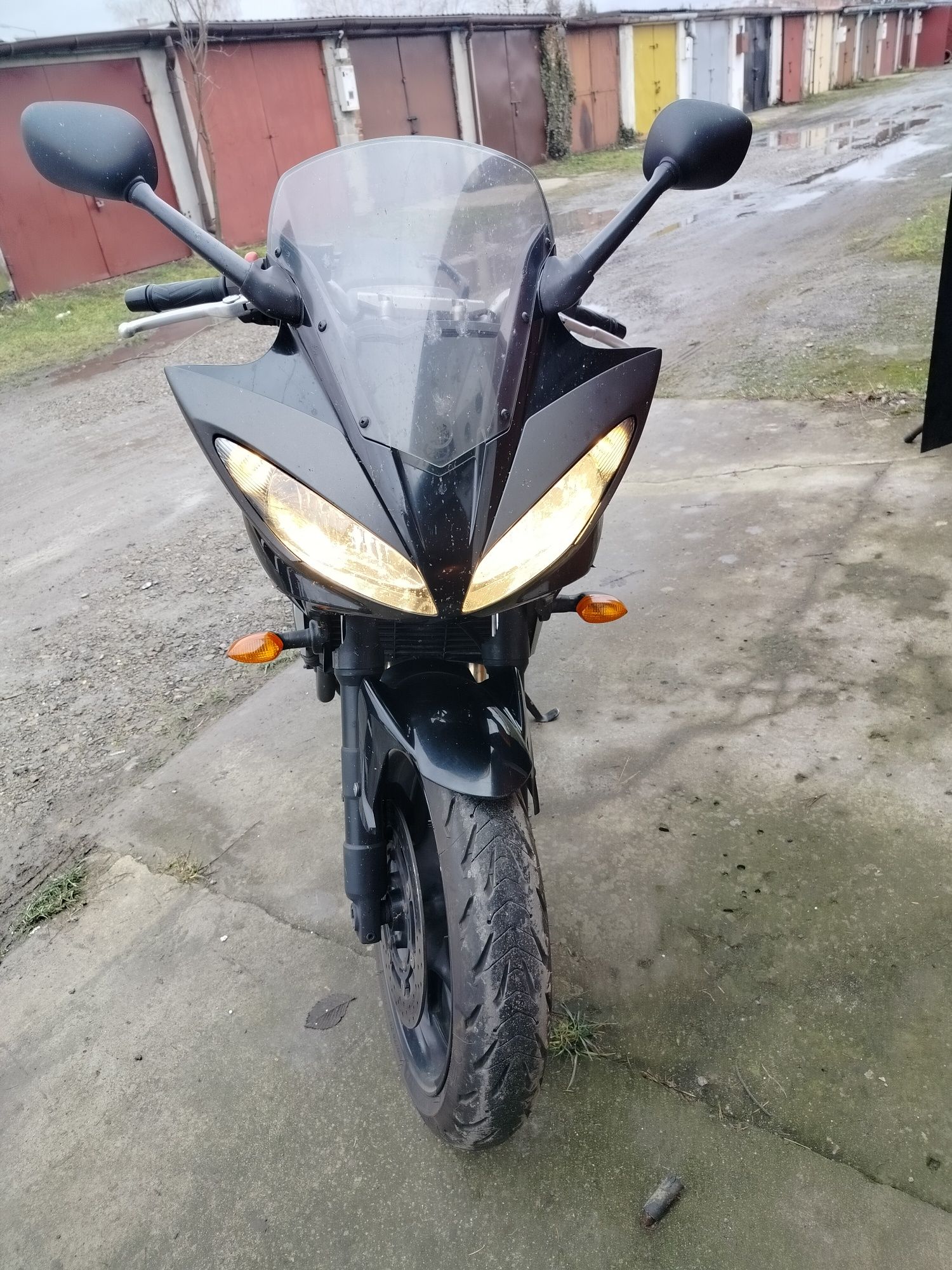 Yamaha Fazer 600