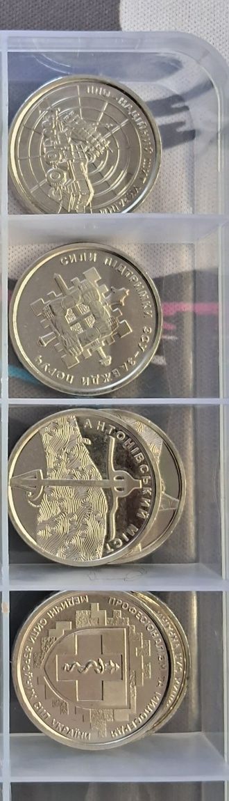 Монети 10 гривень