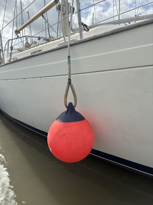 Defensa - Fender - Boia