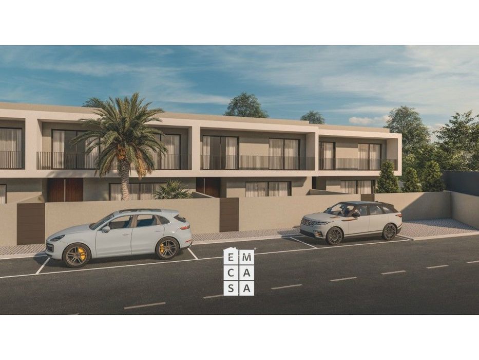 Moradia T3 em construção - Loureiro