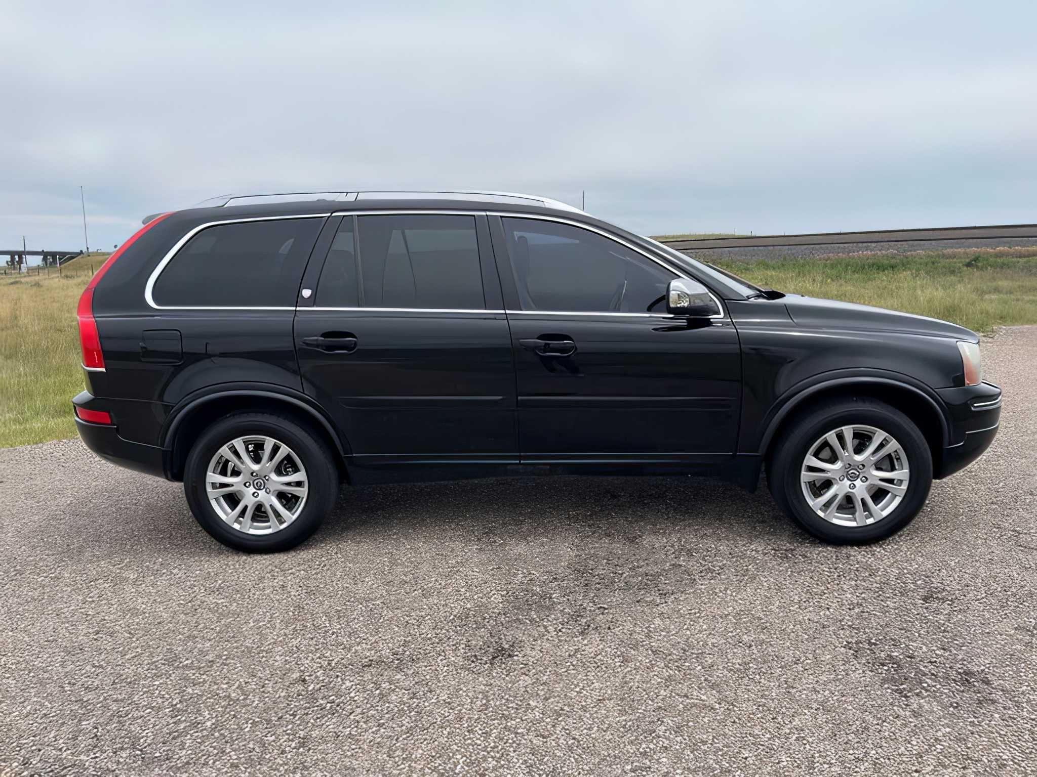 2014 Volvo    XC90