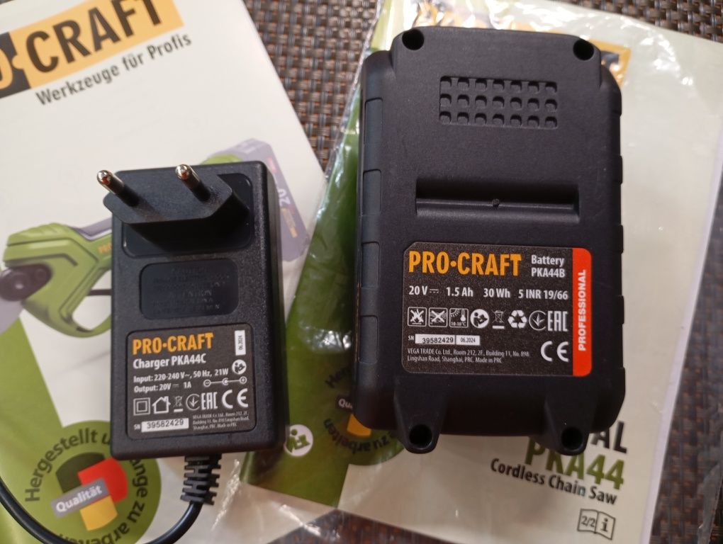 Акумулятор, зарядний пристрій PRO-CRAFT