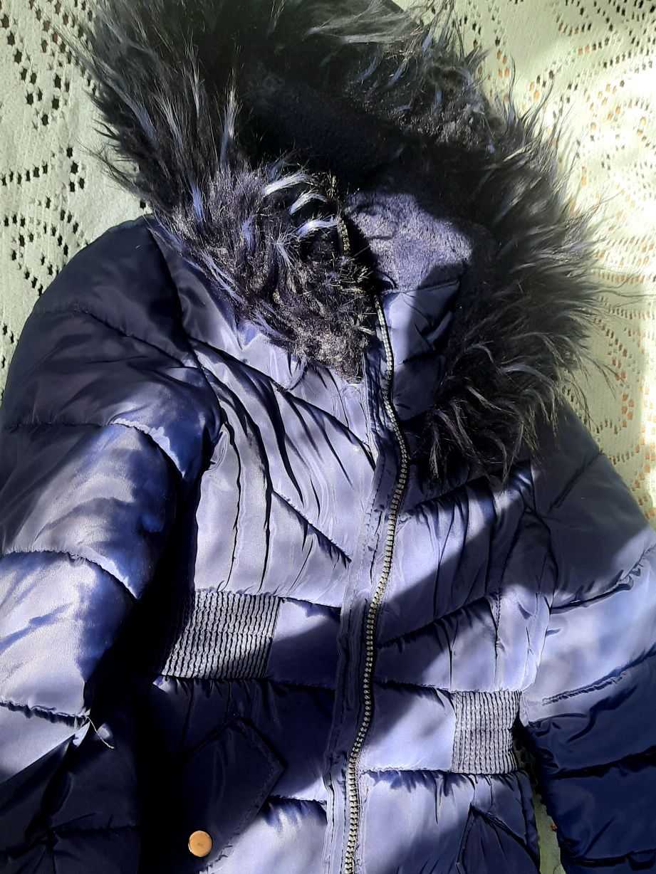 Зимнее пальто на синтепоне (на 8 лет)