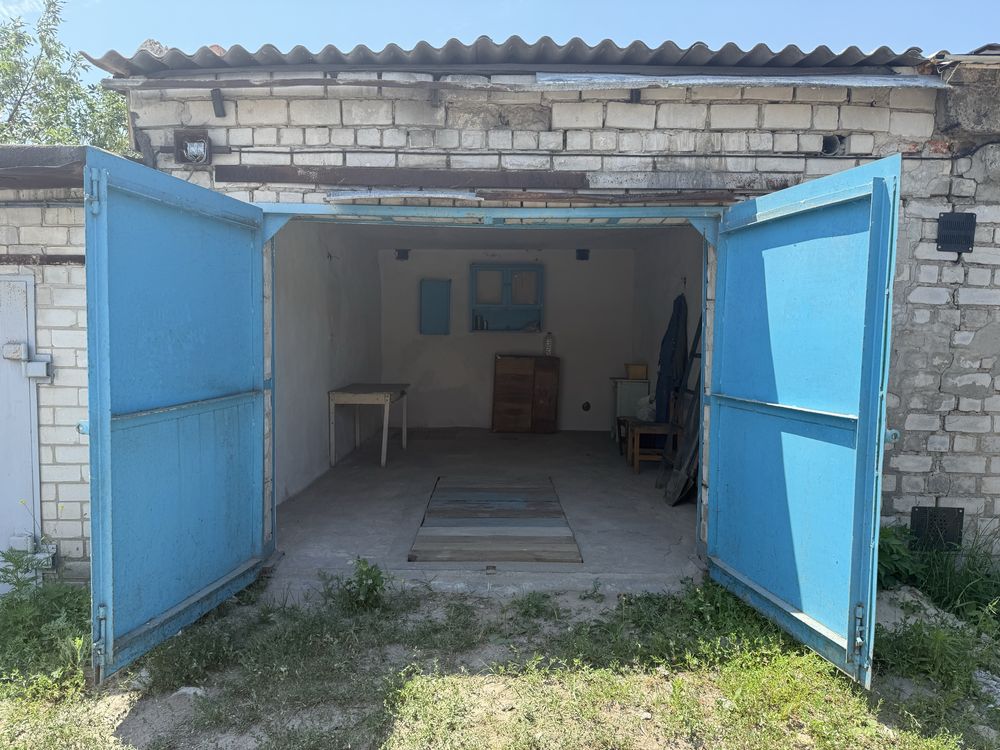 Продам гараж кирпичний м.Черкаси кооператив Прогрес 2,