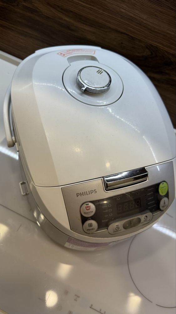Мультіварка мультиварка Philips Vita Plus HD3136