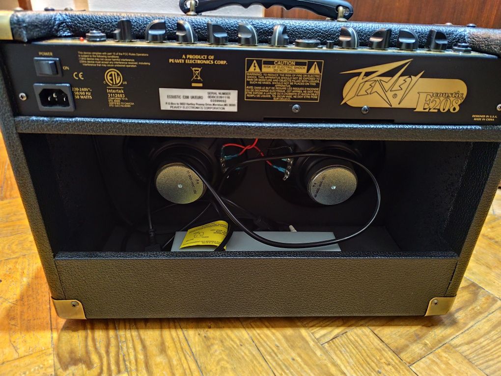 Amplificador Peavey E208 acústico de voz e guitarra