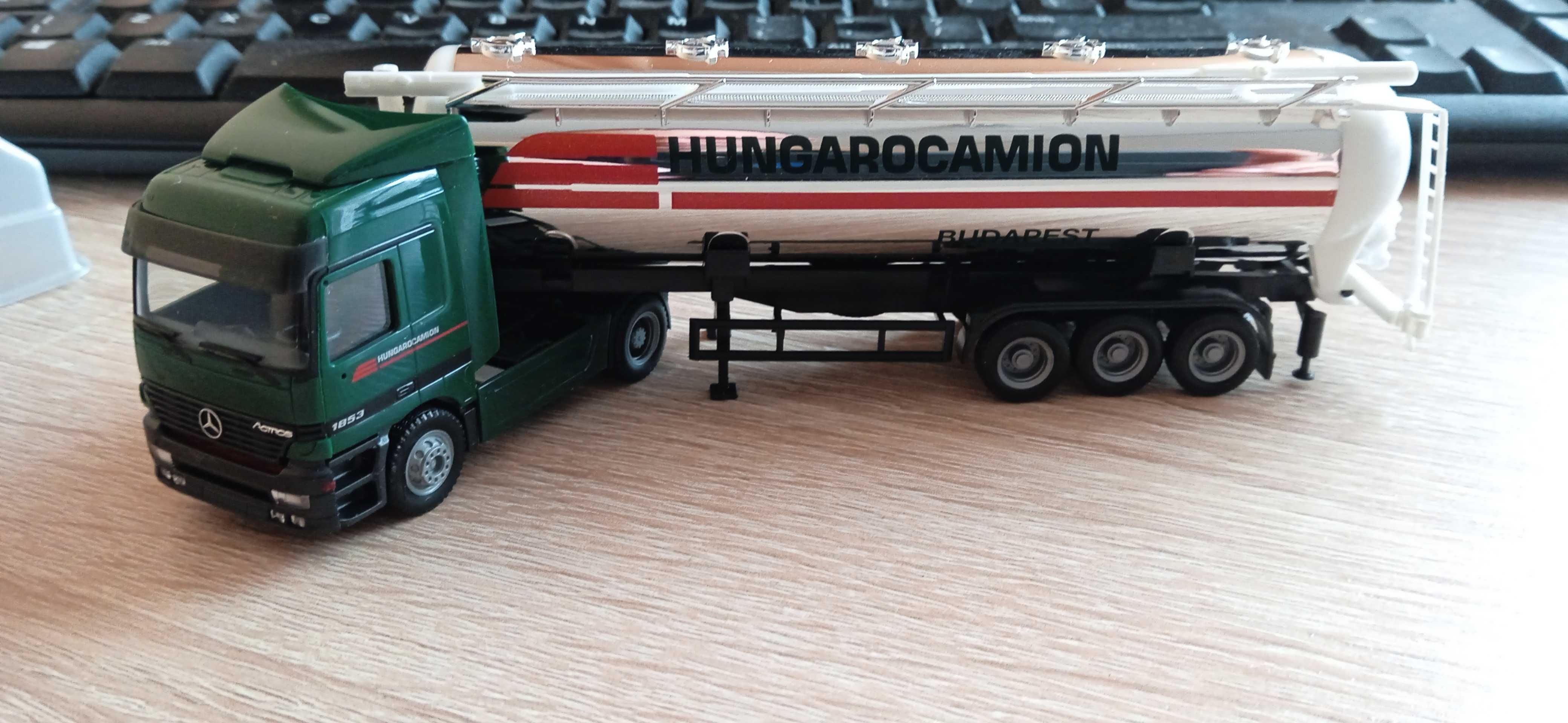 Herpa MB Actros Hungarocamion Budapest (2)