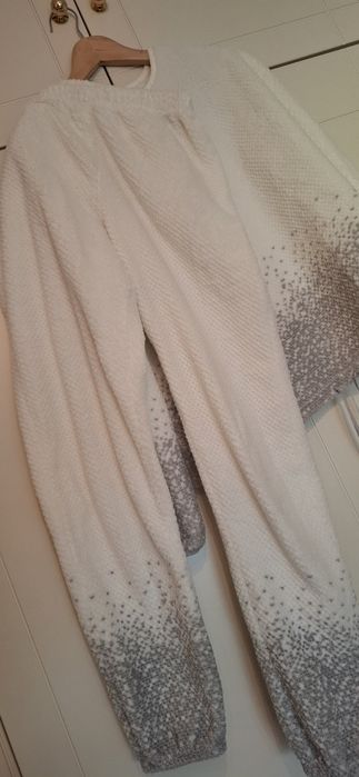 Pijama polar Senhora Tam S NOVO branco e cinza claro