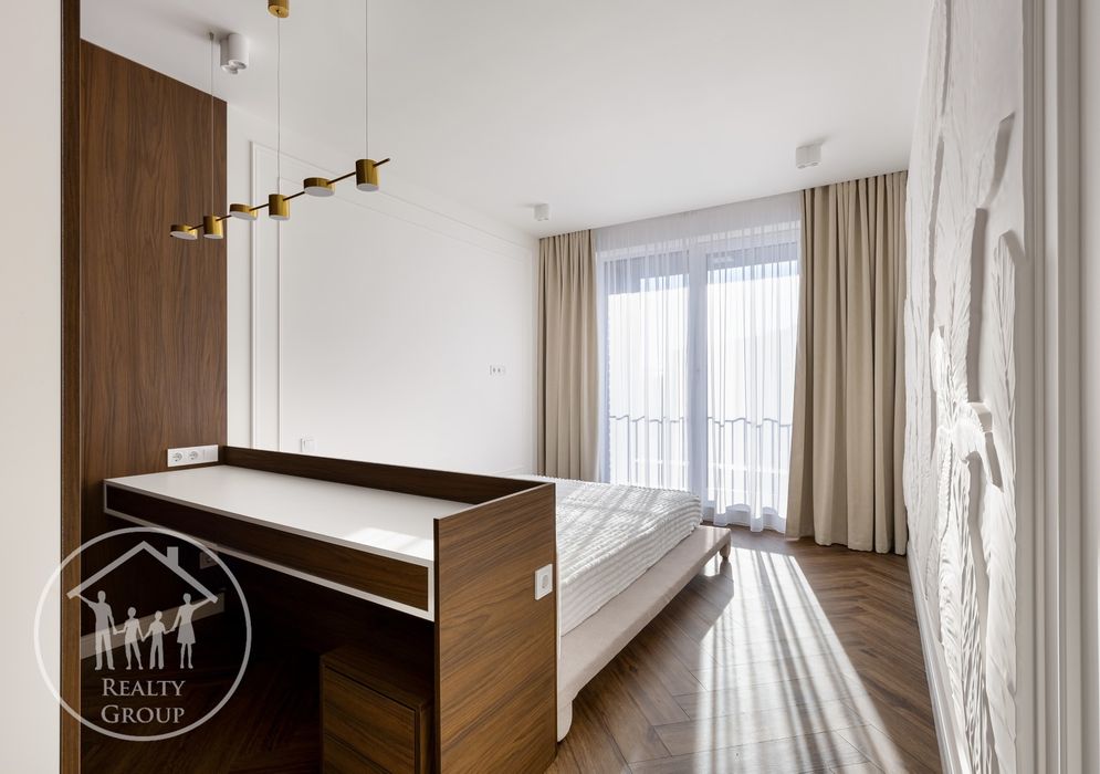 Преміум клас, Вул. Сахарова, 3к квартира з дизайнерським ремонтом,