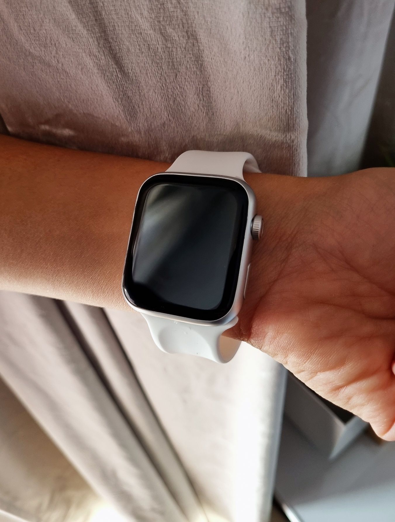 Smartwatch nowy damski