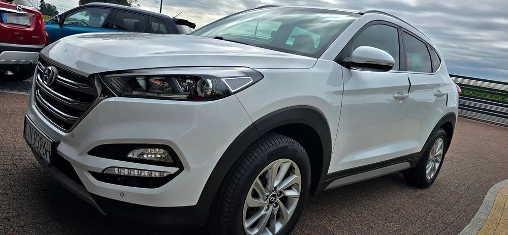 Hyundai Tucson 100%OEZWYPADKOWE 100%ORYGINAŁ LAKIER Stan dla wymagających OKAZJA cena
