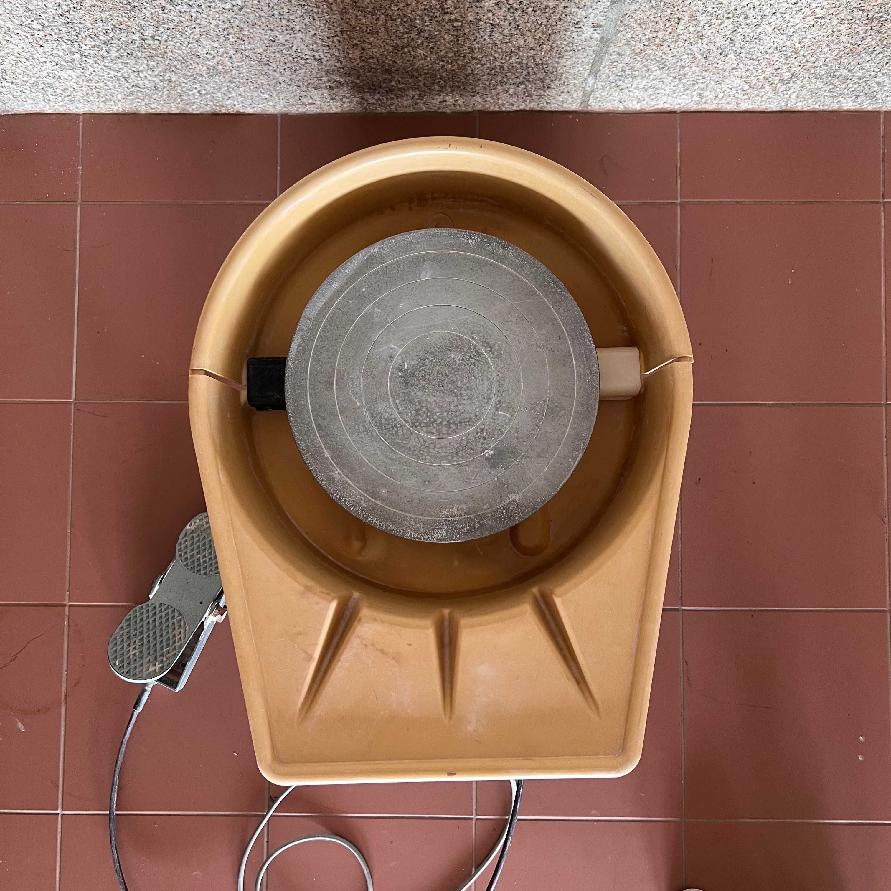 Torno de Cerâmica SHIMPO 21 – Profissional, robusto, usado