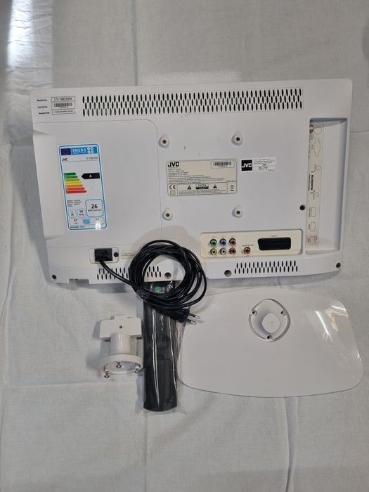 Tv led LCD JVC idealny 19"