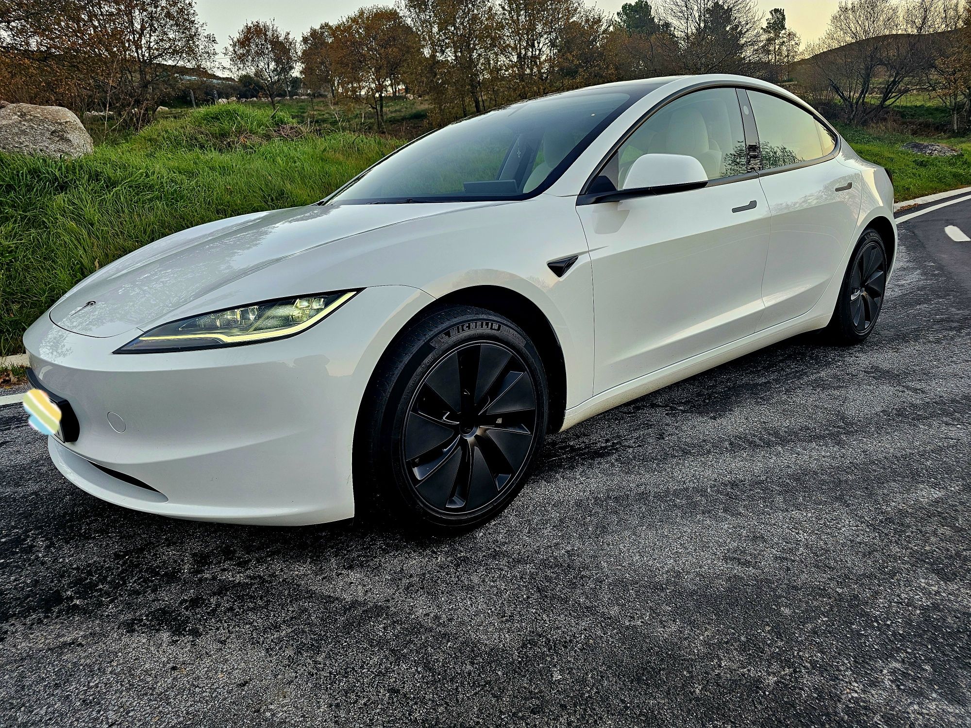 Tesla Model 3 tracção traseira como novo