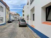 GARAGEM DUPLA COBERTA E FECHADA NO CENTRO DA ERICEIRA