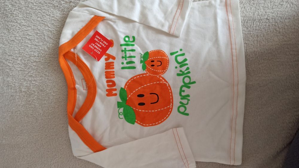 Nowa koszulka z długim rękawem TU