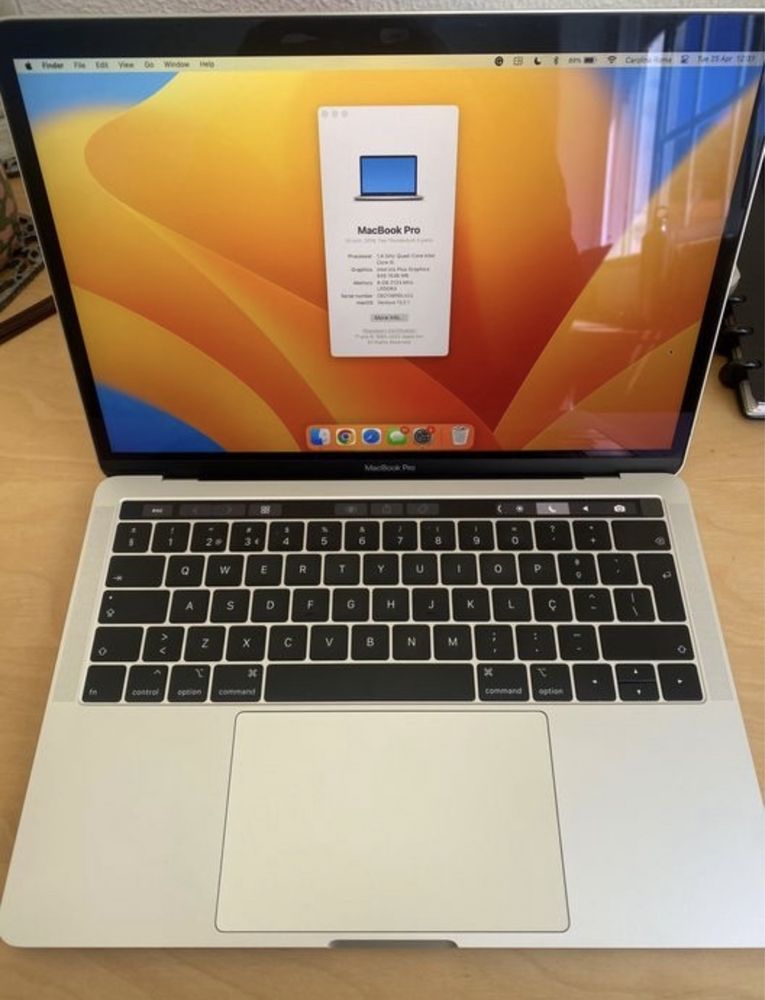 MacBook Pro 13.3” (2019) Core i5 1,4 GHZ/8GB/256GB com TouchBar