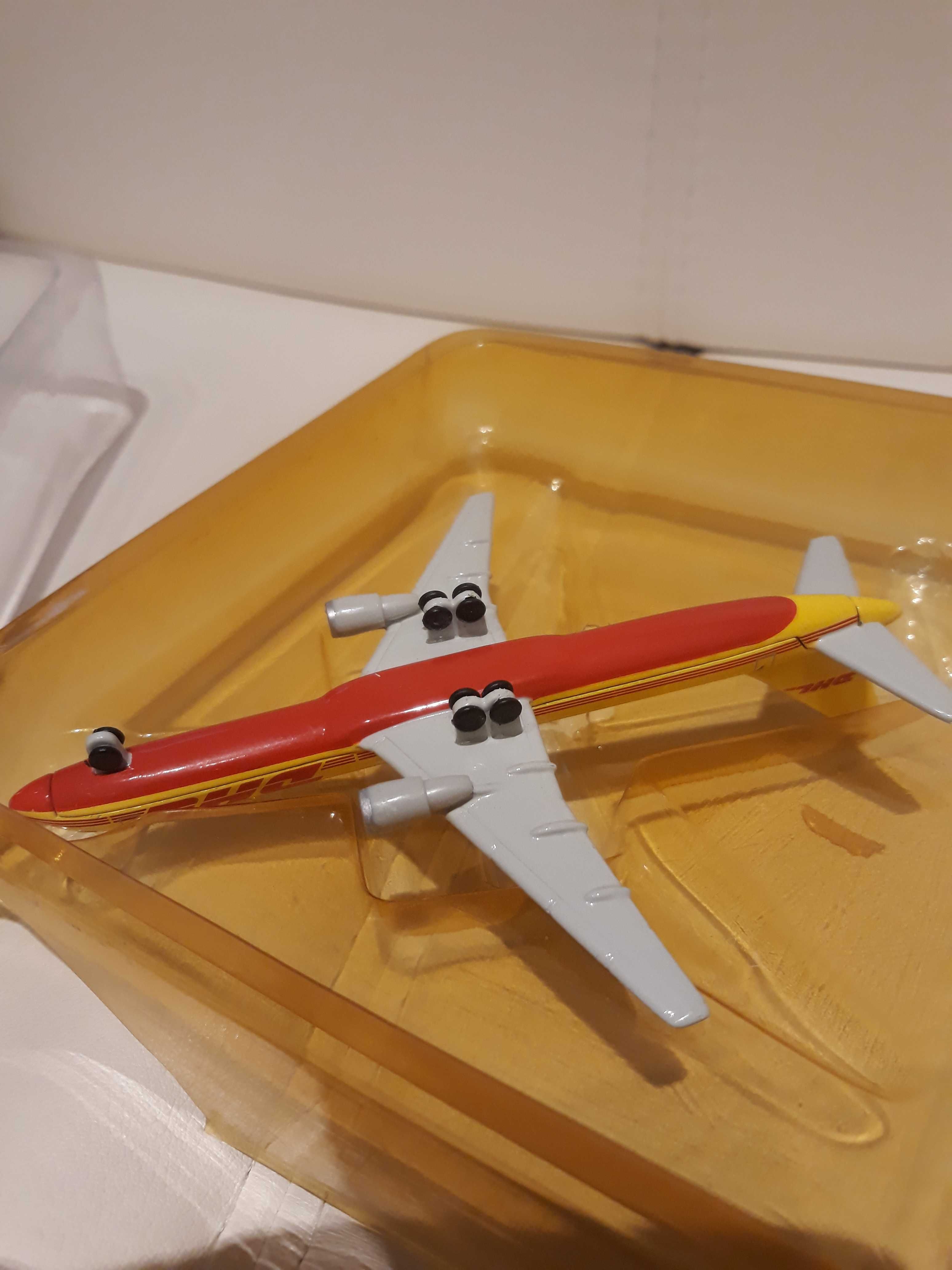 UNIKAT Herpa 1:500 DHL Boeing 757-200F G-BIKM nr 510813