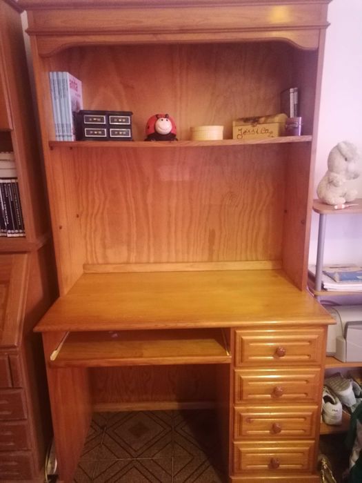 Secretária em madeira