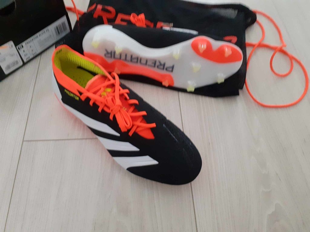 Profesjonalne buty piłkarskie, korki adidas Predator Elite FG r.41 1/3