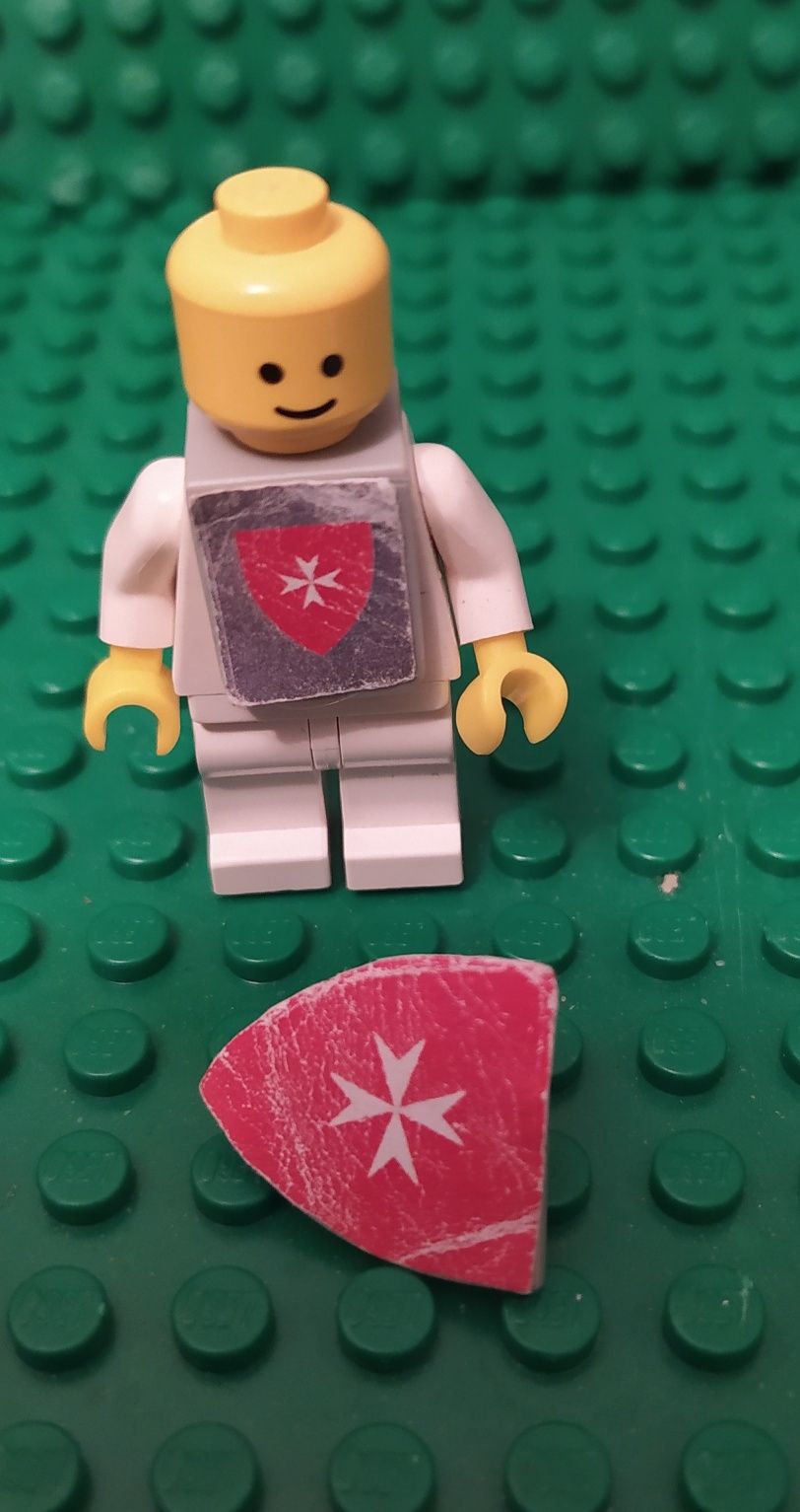 Lego Castle minifigurka rycerza z zestawu 375 lub 6075