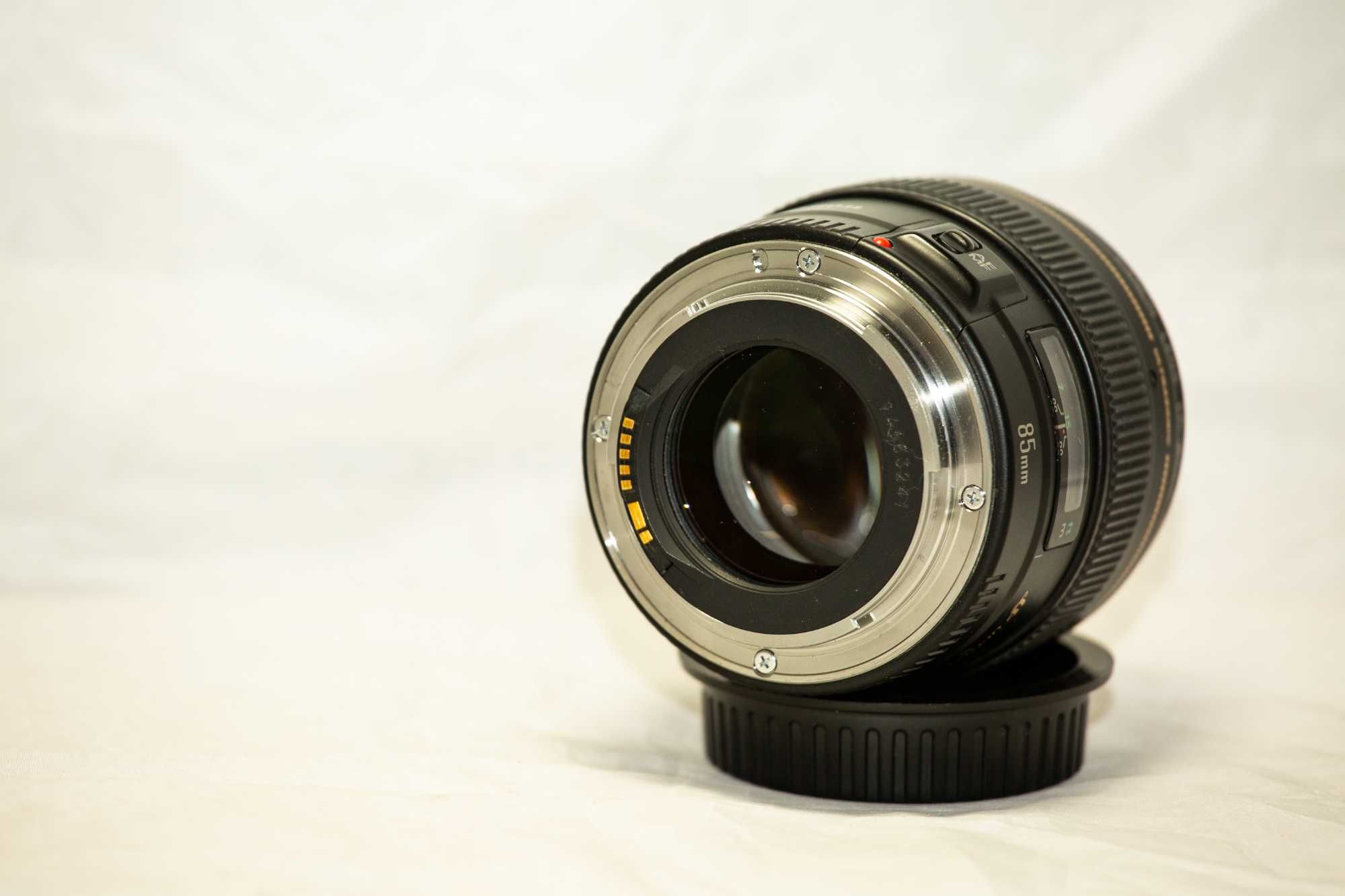 Canon 85 мм. f/1.8 Гарантія півроку і можливість обміну!