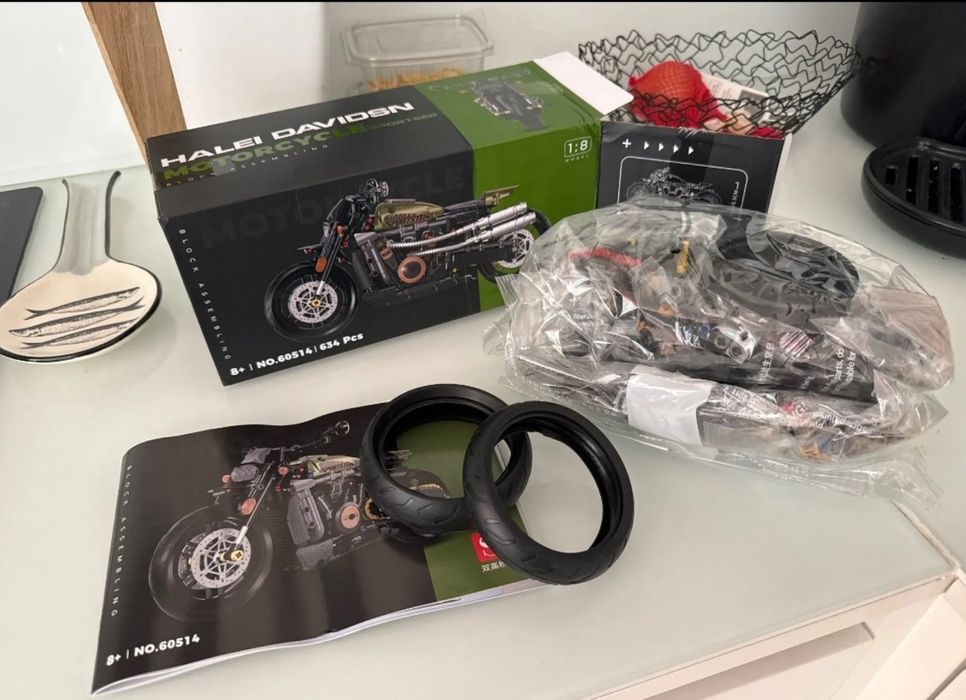 Конструктор мотоцикл  634 шт ретро байк Lego Harley Davidson Харлей