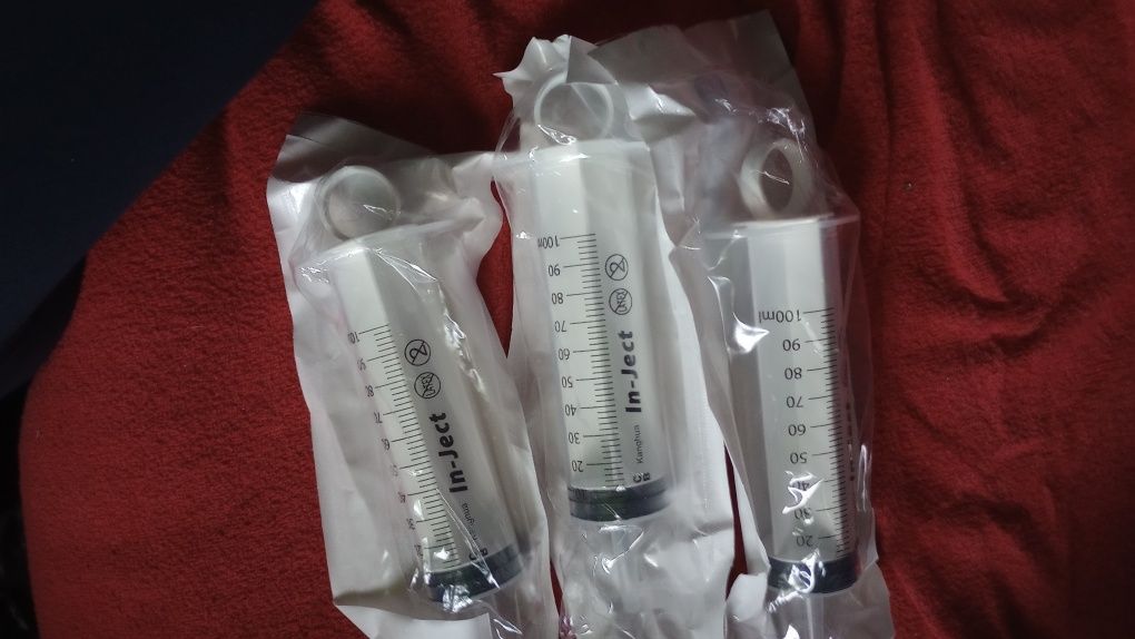 Zestaw strzykawek 50 ml i 100 ml