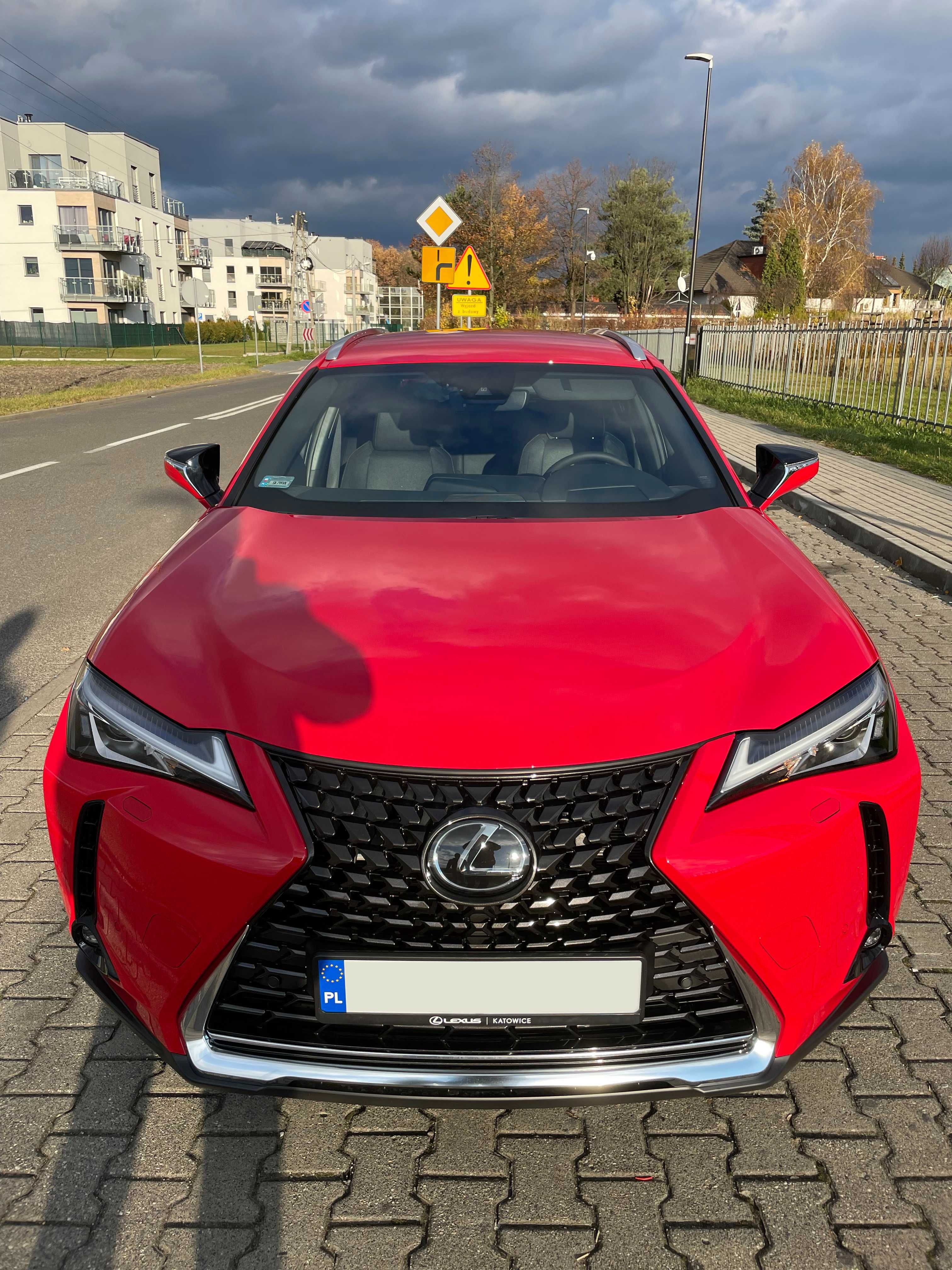 Lexus UX 250h Hybryda wynajem z wykupem w kwocie 3400zł BEZ BIK KRD