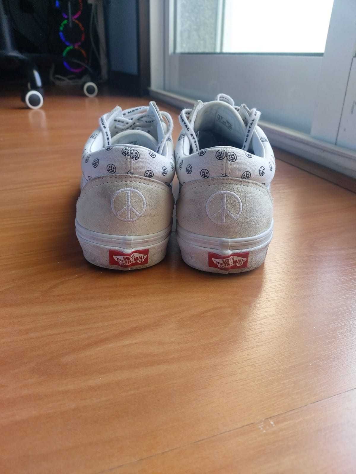PMA Old Skool True White